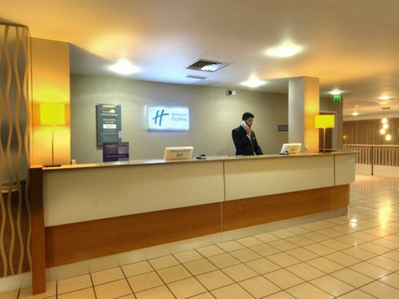 فندق هوليداي إن إكسبرس لندن لايمهاوس المظهر الخارجي الصورة
